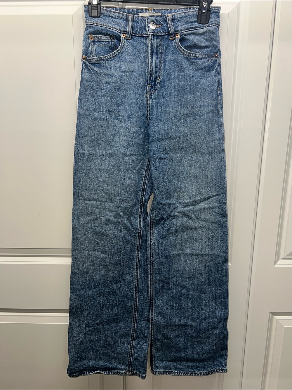 H&M High Waisted Wide Leg Jeans - Size 0